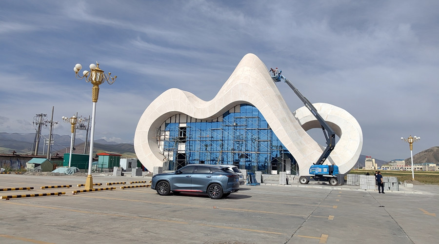 青海省祁連山國家公園大型GRC門頭工程案例 青海省祁連山國家公園大型GRC門頭工程案例