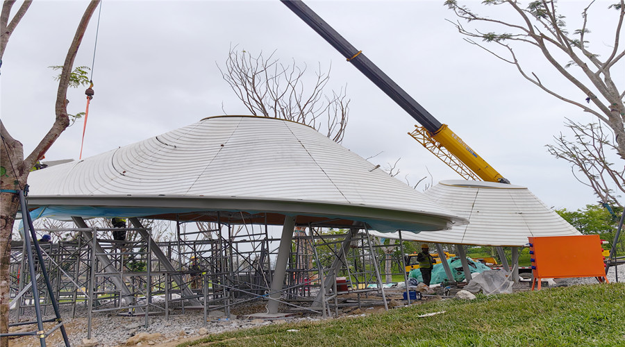 三亞海棠灣UHPC預(yù)制構(gòu)件遮陽立面掛板項目 三亞海棠灣UHPC預(yù)制構(gòu)件遮陽立面掛板項目