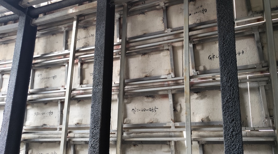 東莞大灣區(qū)大學(xué)GRC幕墻板火熱施工中 東莞大灣區(qū)大學(xué)GRC幕墻板火熱施工中