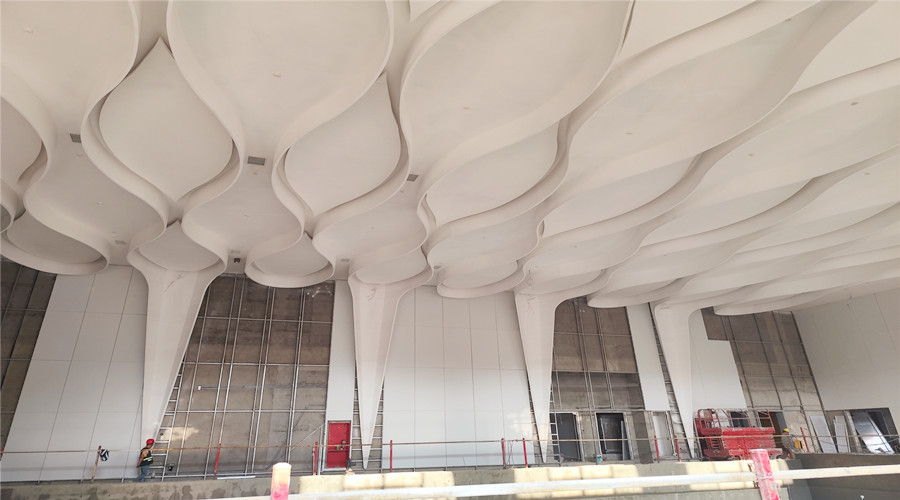 深汕高中園游泳館GRG吊頂項(xiàng)目 深汕高中園游泳館GRG吊頂項(xiàng)目