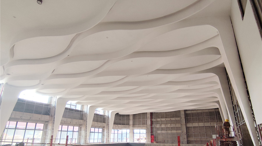 深汕高中園游泳館GRG吊頂項(xiàng)目 深汕高中園游泳館GRG吊頂項(xiàng)目