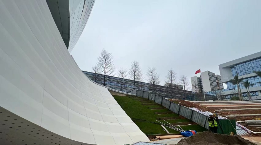 東莞大灣區(qū)大學GRC幕墻板工程 東莞大灣區(qū)大學GRC幕墻板工程