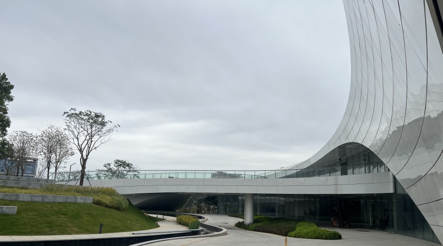 東莞大灣區(qū)大學GRC幕墻板工程 東莞大灣區(qū)大學GRC幕墻板工程