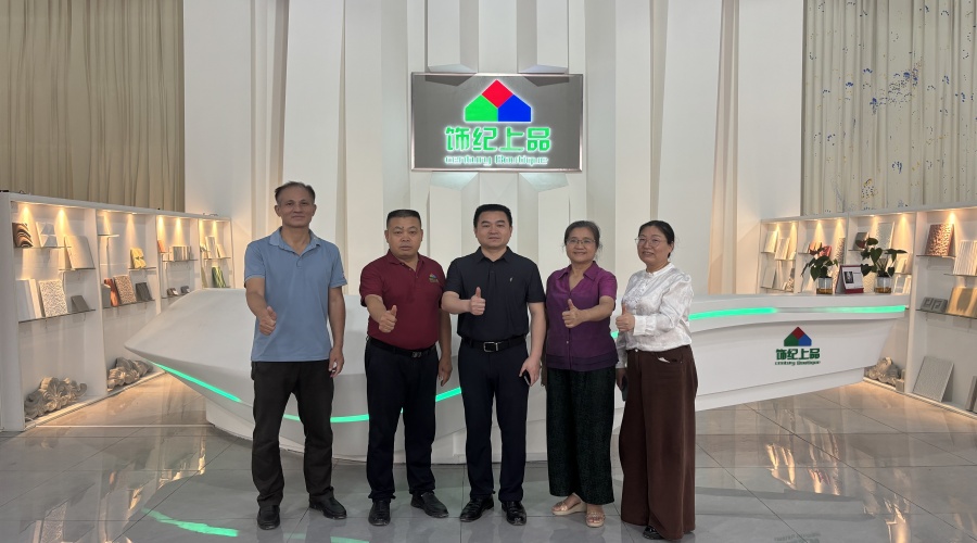 飾紀(jì)上品GRG廠家-熱烈歡迎廣東省建筑材料協(xié)會(huì)領(lǐng)導(dǎo)蒞臨指導(dǎo) 飾紀(jì)上品GRG廠家-熱烈歡迎廣東省建筑材料協(xié)會(huì)領(lǐng)導(dǎo)蒞臨指導(dǎo)